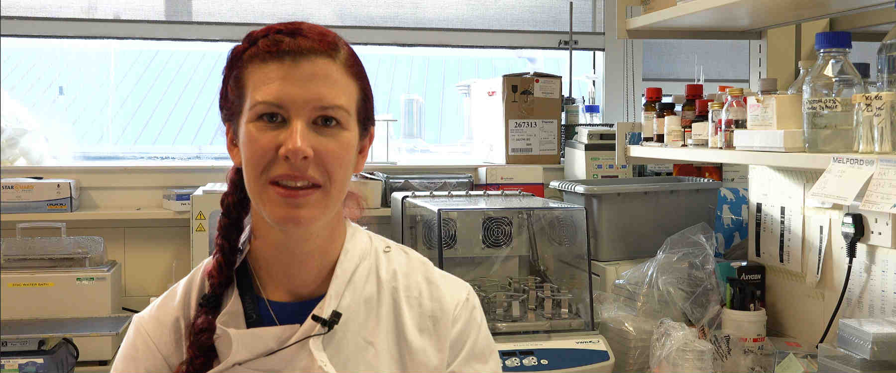 Dr Kirsty Robb in the lab at University of Strathclyde
