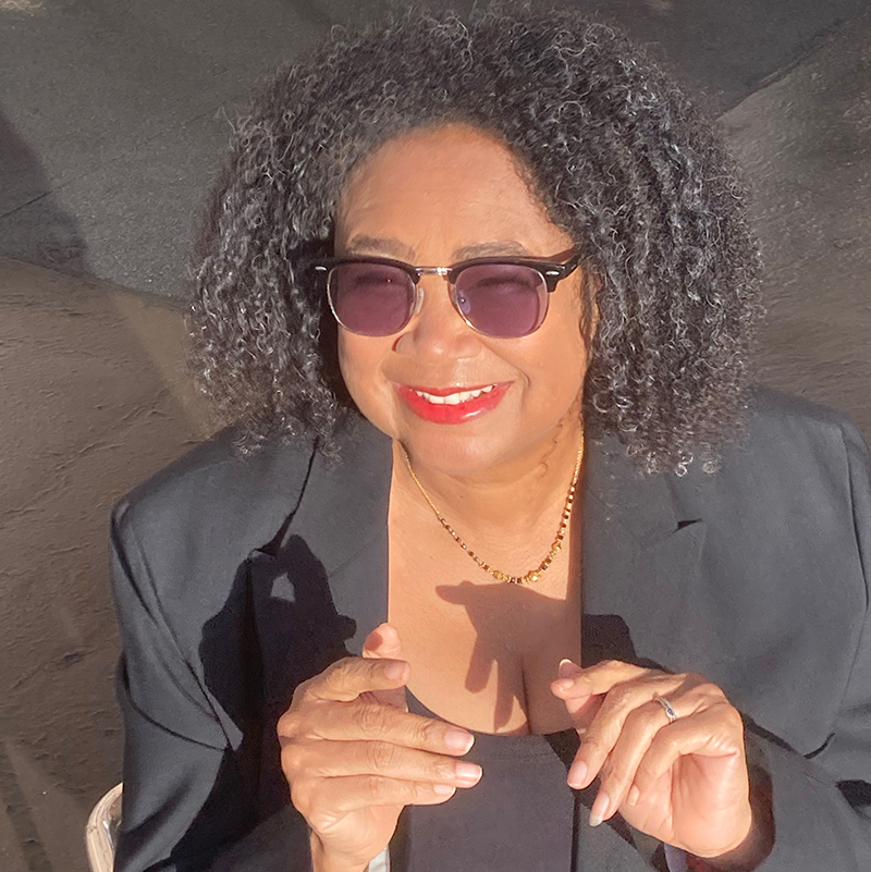 Dr Jarita Holbrook
