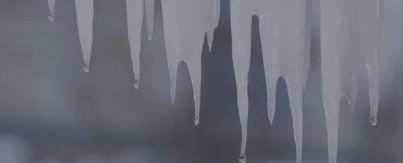 Ice stalactites