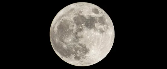 A full Moon against a black sky