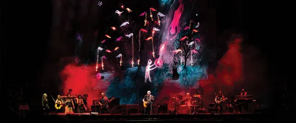 David Gilmour performing with band.  